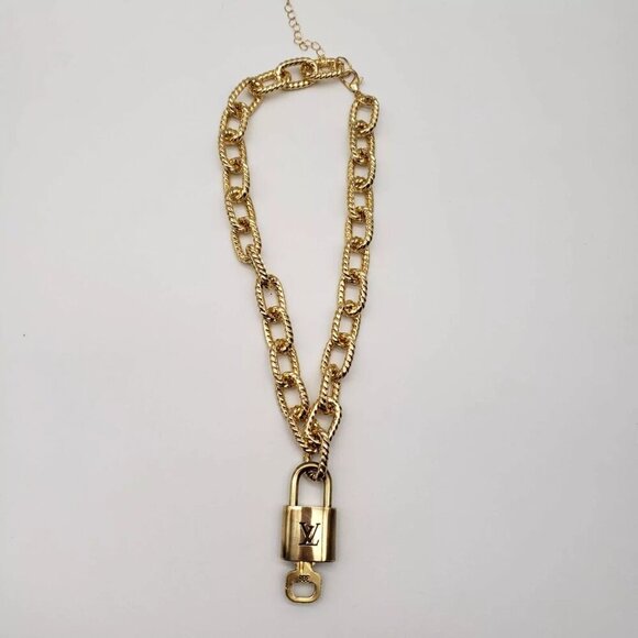 Authentic Louis Vuitton Lock & Key with Unbranded Gold Plated Chain Necklace - Picture 8 of 10